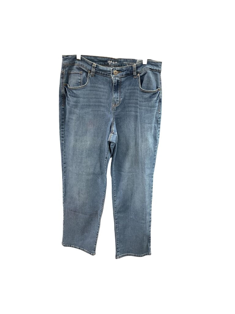 Style and Co (10) Curvy Boyfriend Denim