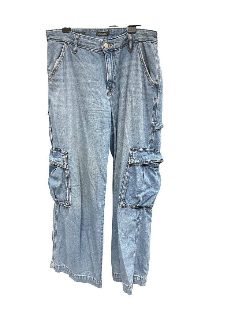 Wild Fable (8r) Denim Cargo Jeans